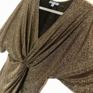 She + Sky short cocktail dress, small gold/black